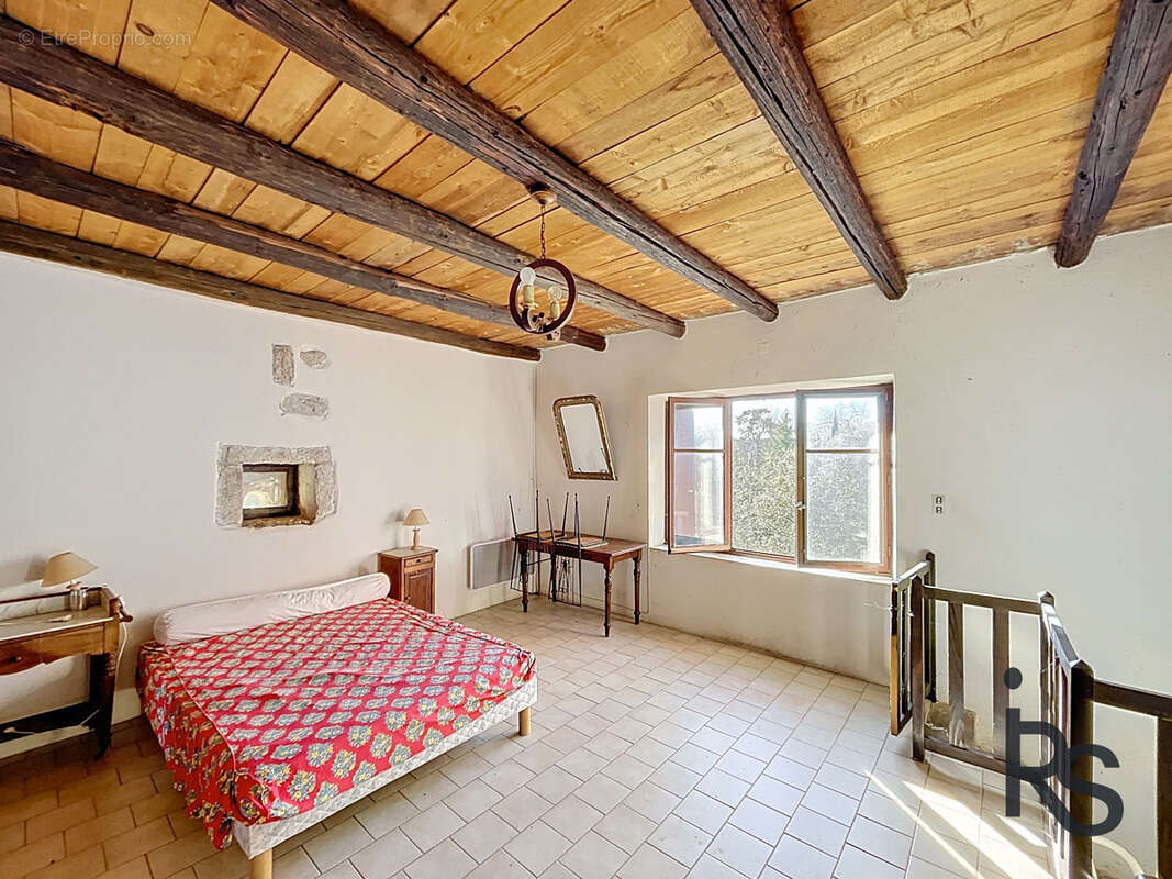 Maison à LAURAC-EN-VIVARAIS