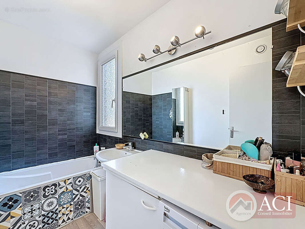 Appartement à EPINAY-SUR-SEINE