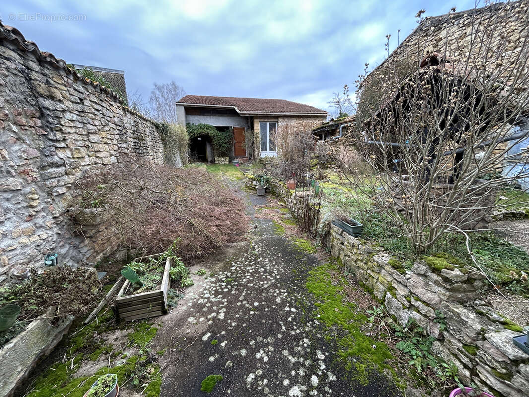 Maison à GONDREVILLE