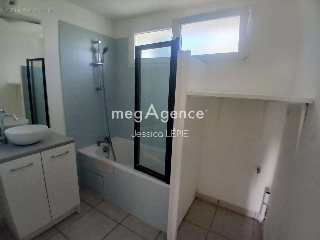 Appartement à AIFFRES