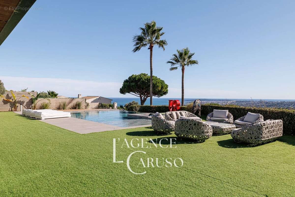 Maison à VILLENEUVE-LOUBET