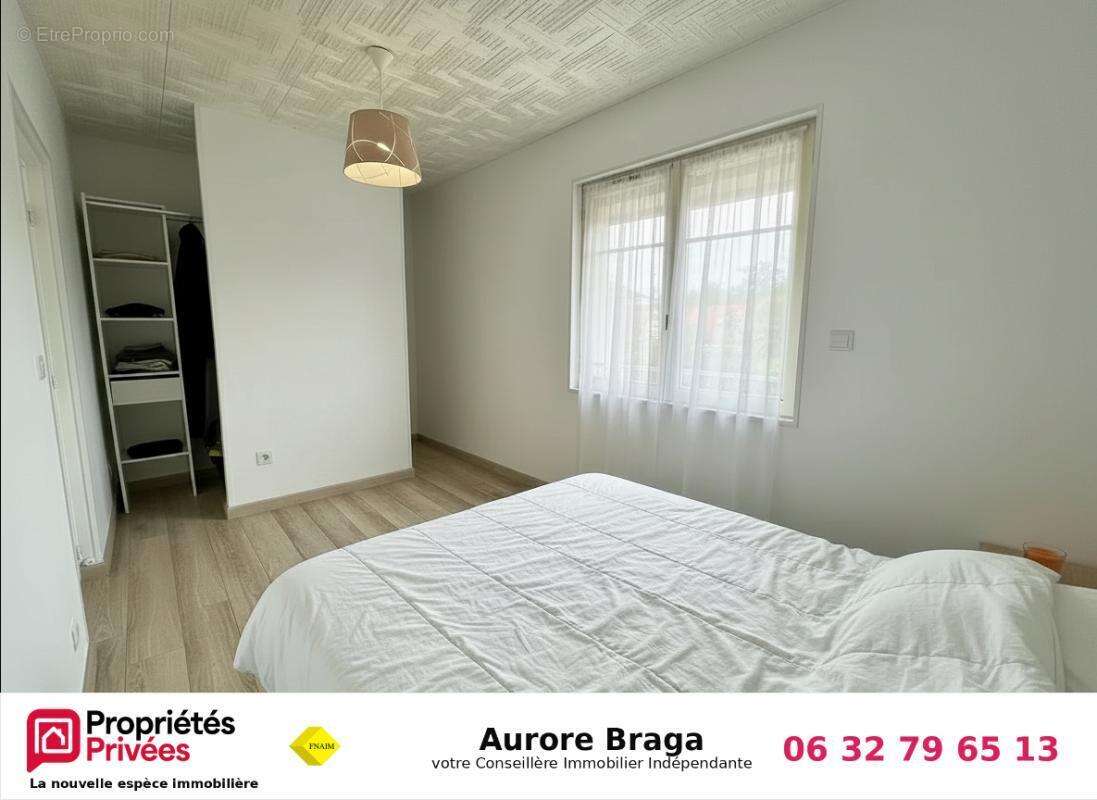 Maison MEHUN SUR YEVRE 5 pièces 110 m2 - photo 12
