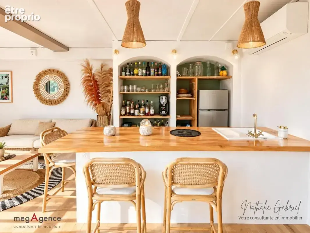 Un air de vacances à Angers avec cette villa de 6 chambres sur 203 m2 ! - photo 13