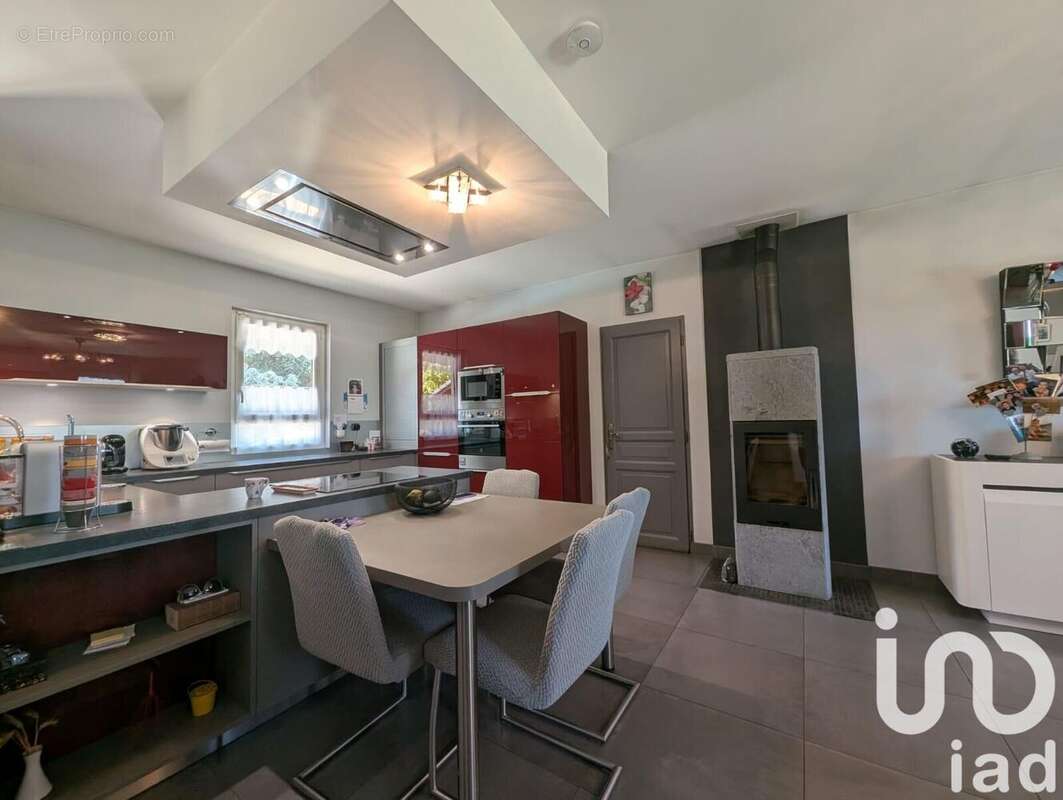 Photo 3 - Maison à VETRAZ-MONTHOUX