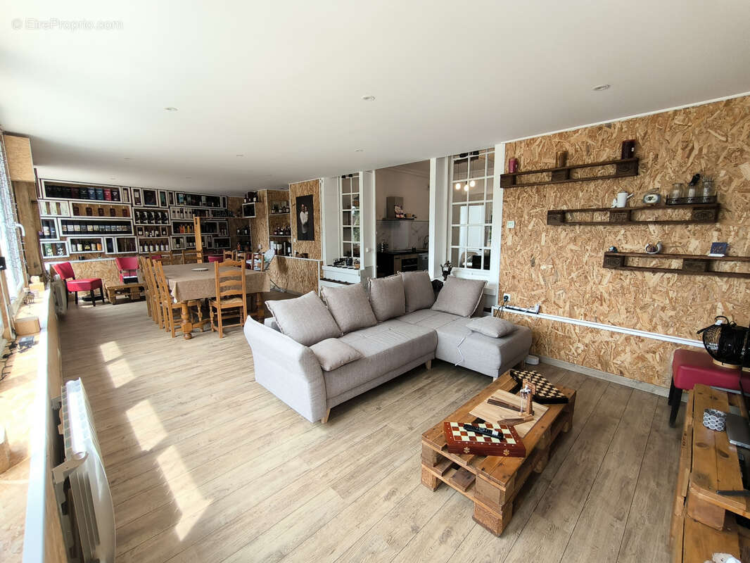 Appartement à TOURVILLE-LA-RIVIERE