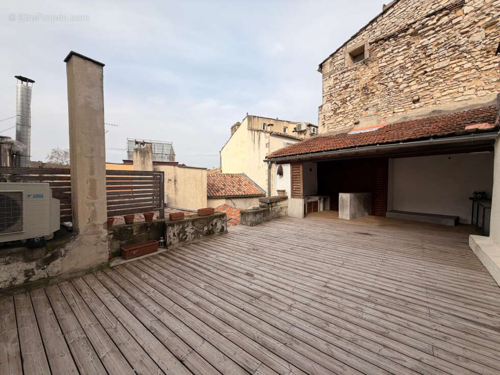 Appartement à NIMES