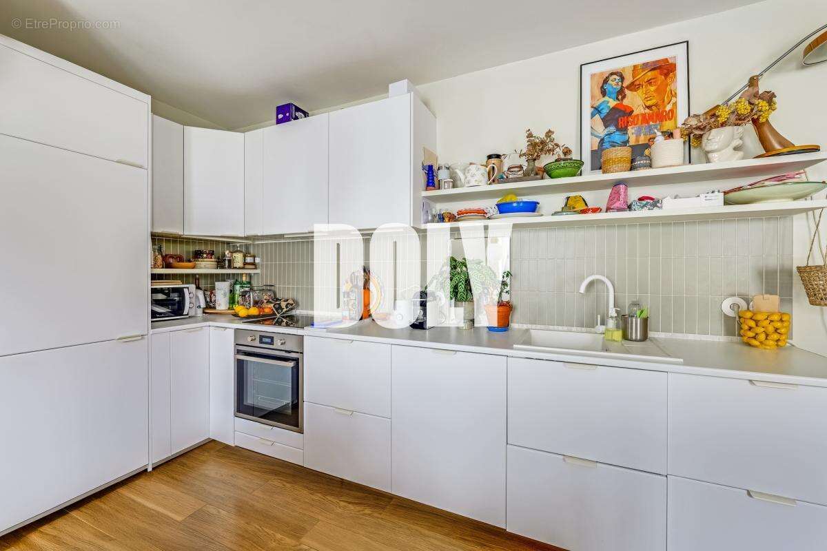 Appartement à PARIS-10E