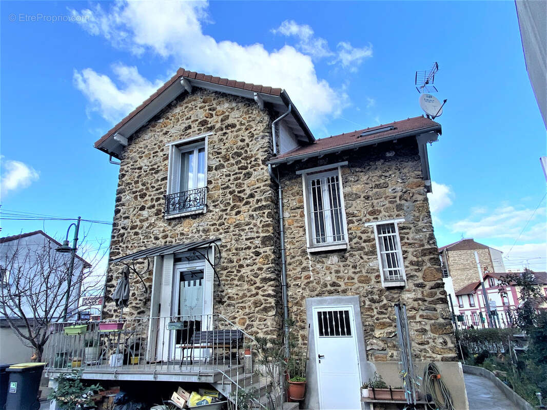 Appartement à EPINAY-SUR-SEINE