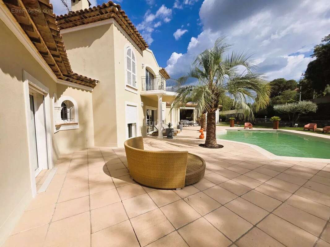 Maison à DRAGUIGNAN