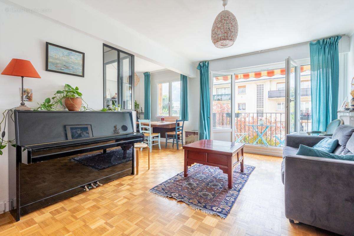 Appartement à FONTENAY-SOUS-BOIS