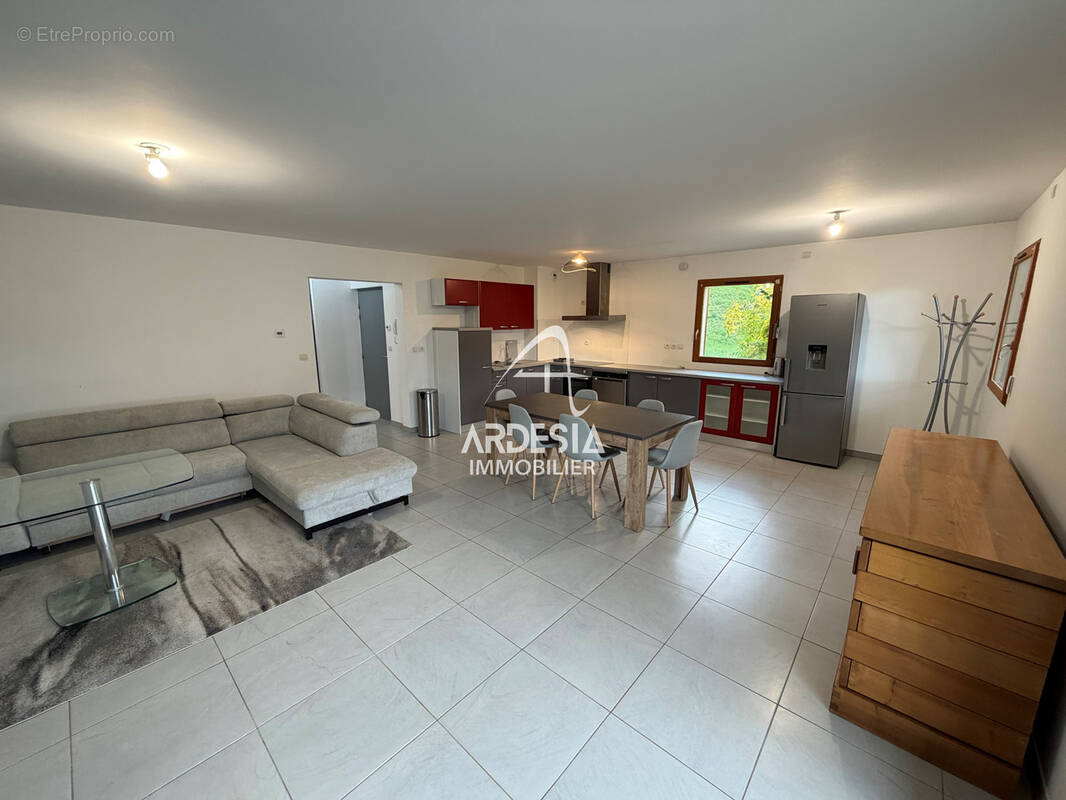 Appartement à SAINT-JEAN-DE-MAURIENNE