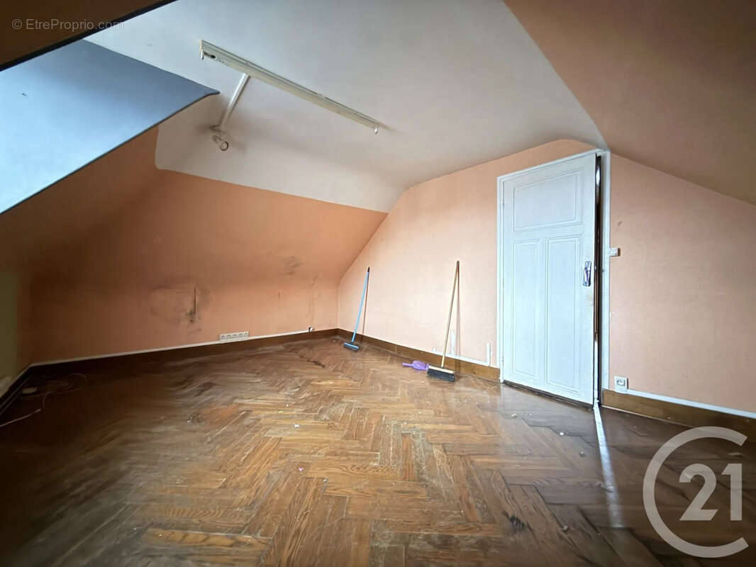 Maison à SAINT-QUENTIN