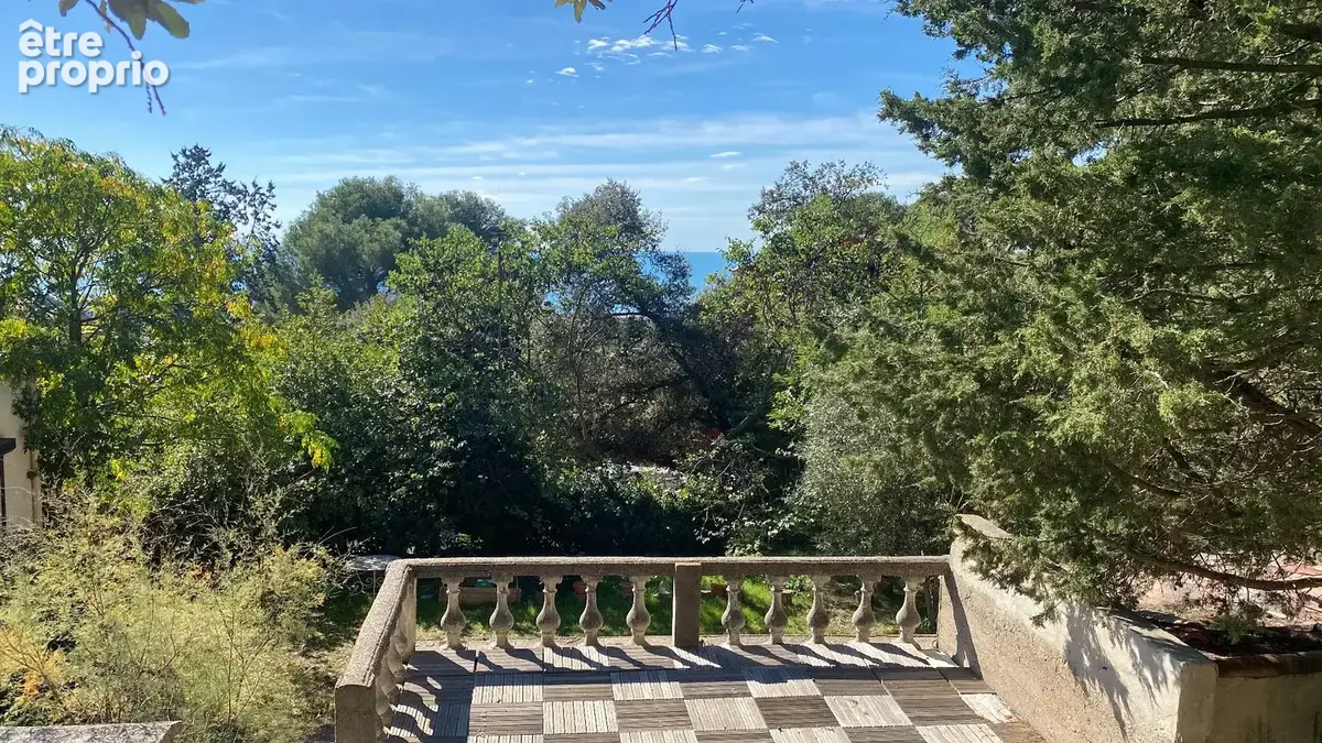 Maison de plain-pied sur une parcelle 1661 m2 avec vue mer, accès facile - photo 4