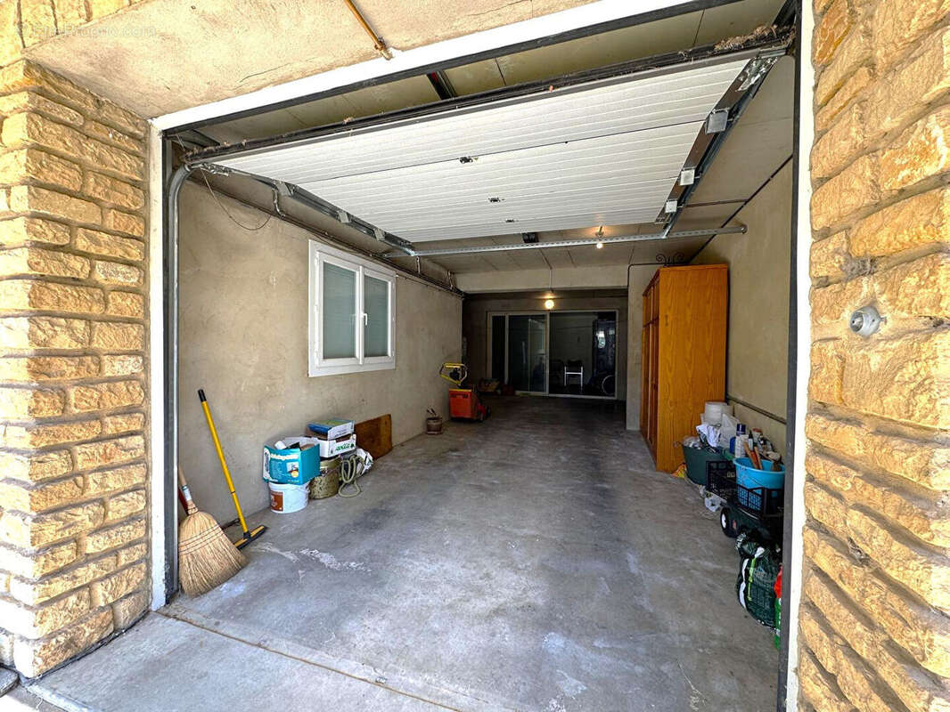 Maison à BAGNOLS-SUR-CEZE