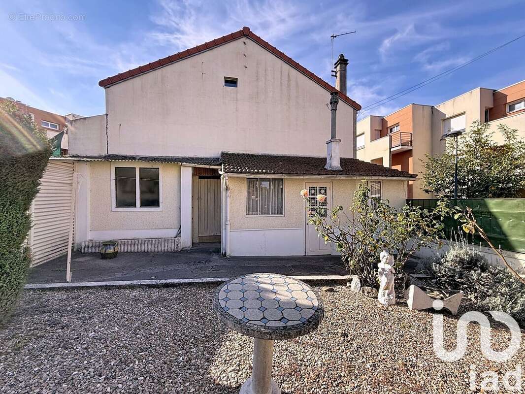 Photo 2 - Maison à ARCUEIL