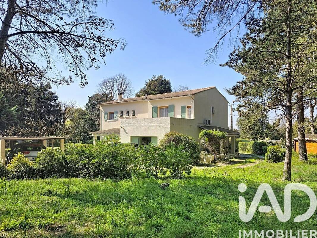 Photo 1 - Maison à GENERAC