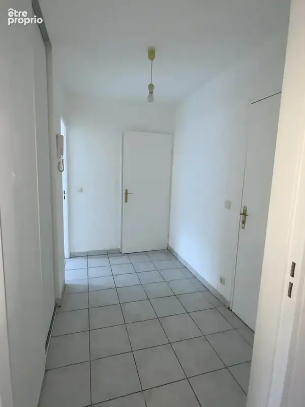 Appartement t2 de 50 m2 avec parking - photo 3