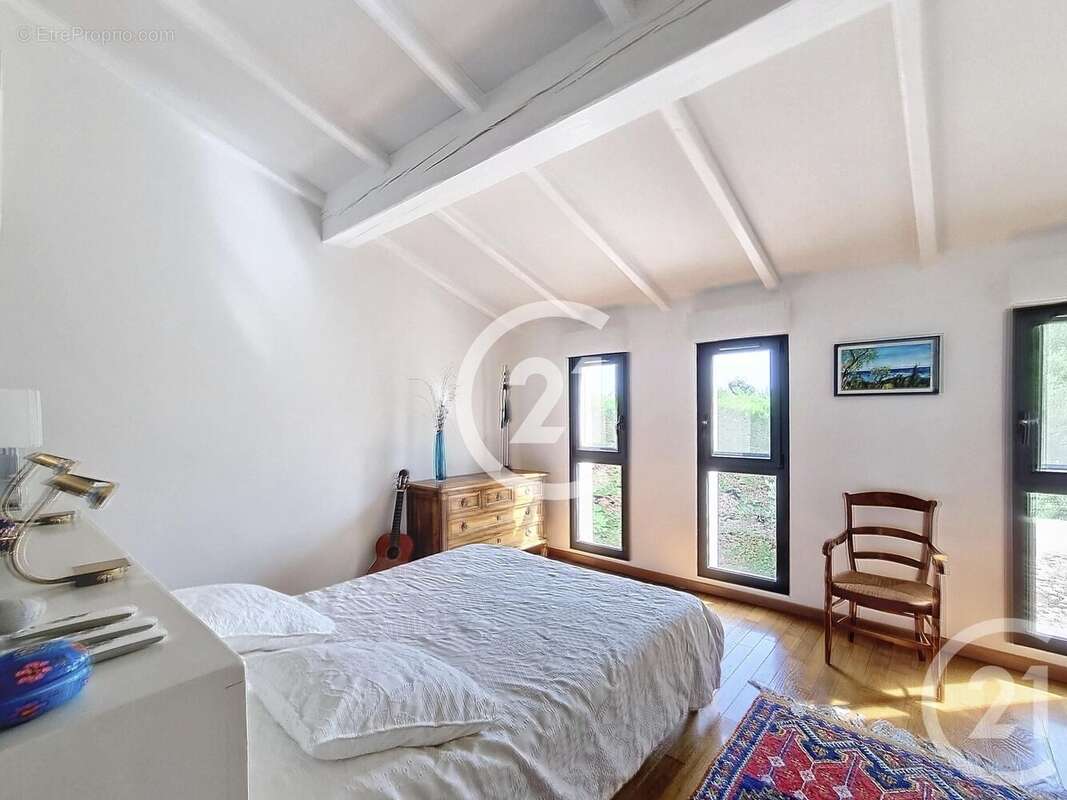 Maison à LATOUR-BAS-ELNE