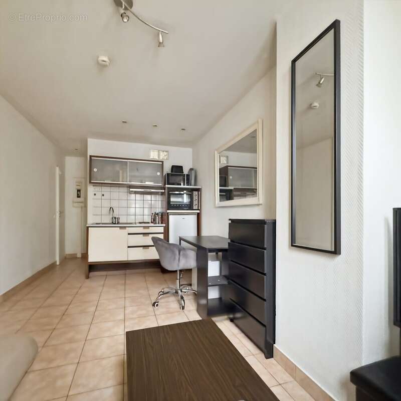 Appartement à PARIS-12E
