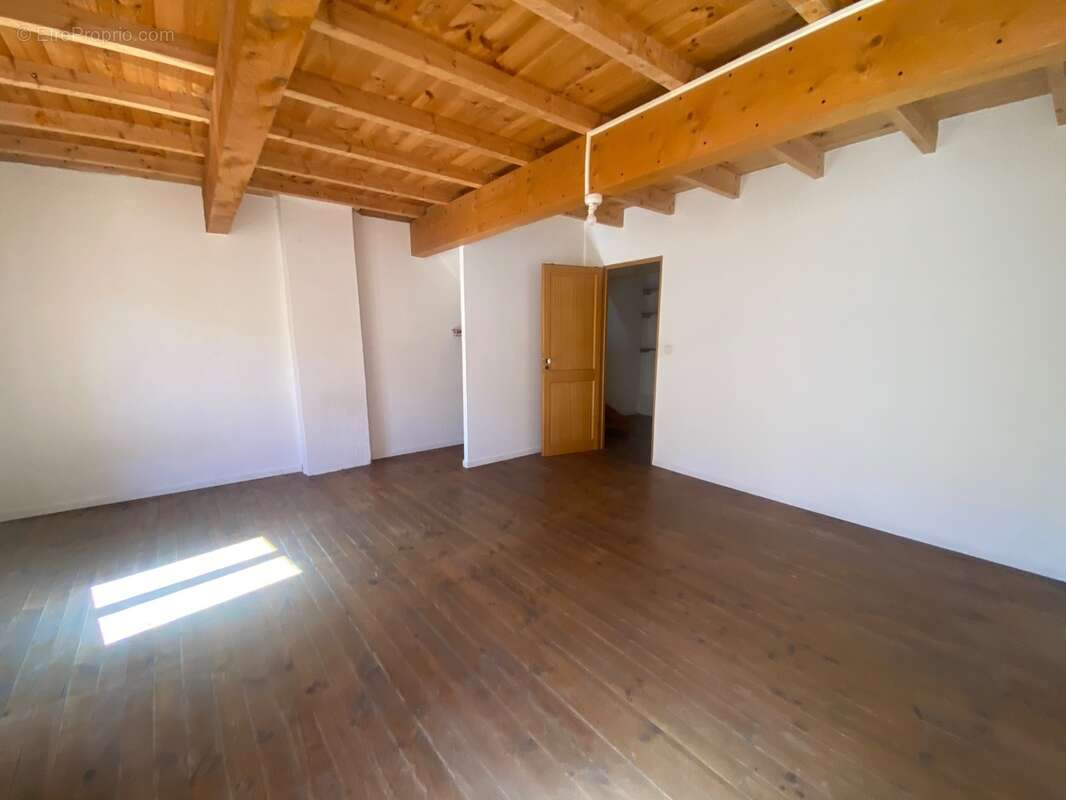 Dpt Pyrénées Orientales (66), à vendre RIA SIRACH Maison 5 pièces 122 m² 2 logements séparés - photo 7