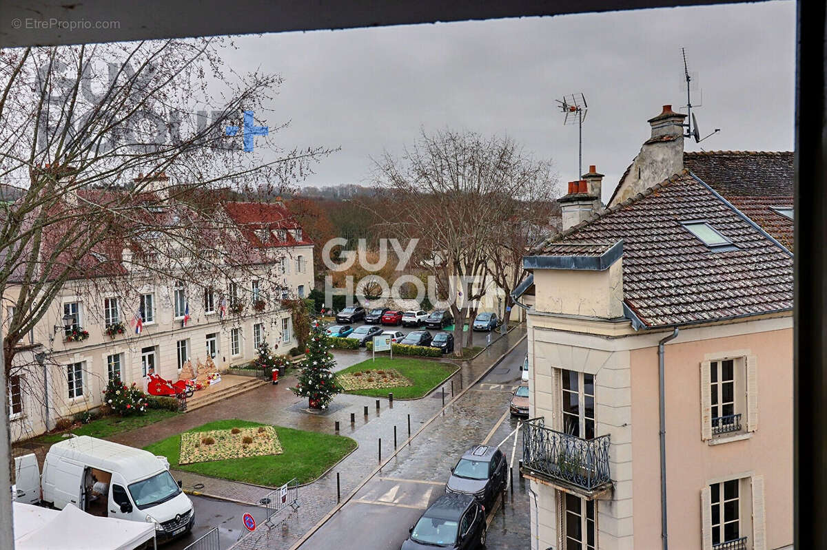 Appartement à SERRIS