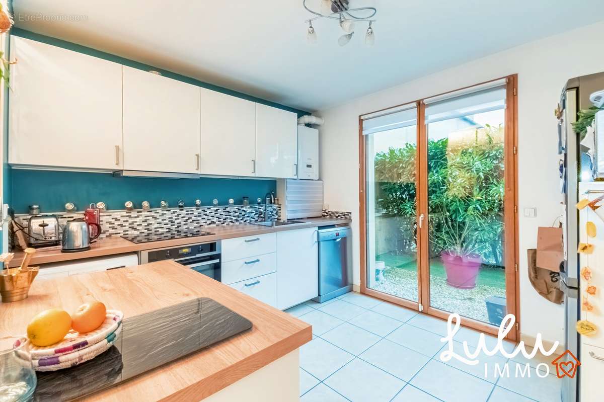 TASSIN-Maison de ville - T5 de 129 m² avec jardin - Hyper-centre - photo 5