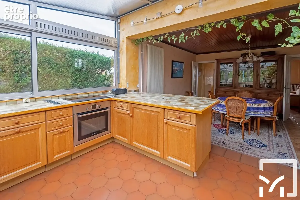 Maison 98 m² à Le Mesnil-Le-Roi  - photo 6