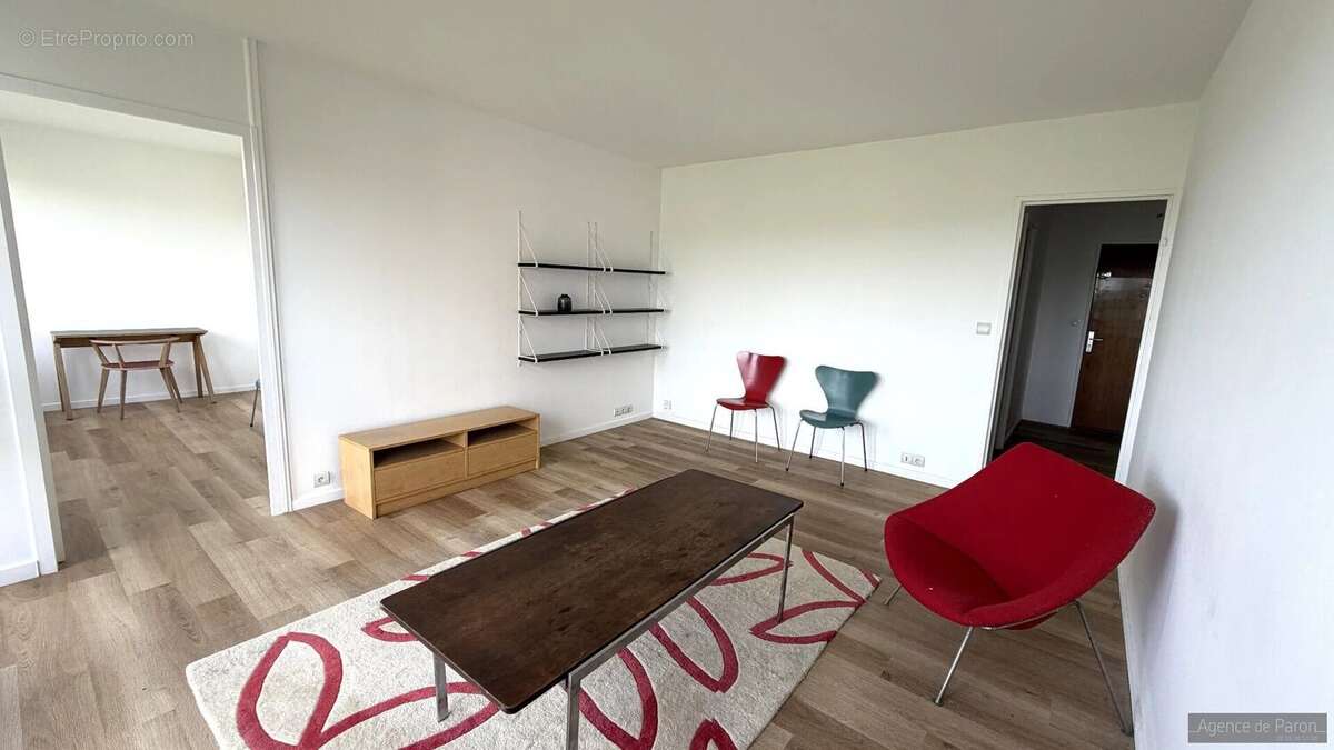 Appartement à VERRIERES-LE-BUISSON