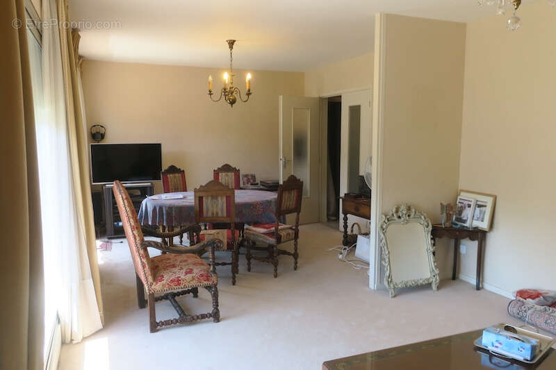 Appartement T5 - photo 2