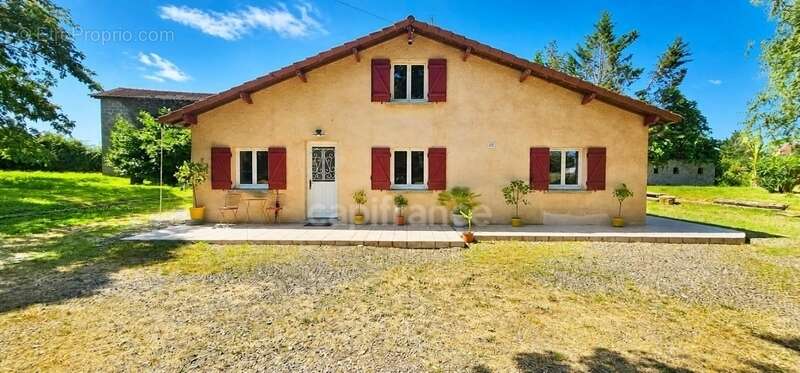 Dpt LANDES (40), à vendre à SAMADET, Maison T5 162 m² et dépendances sur 2482 m² de terrain, au calme - photo 12