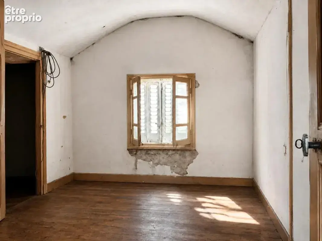 Maison de 85 m² - 5 pièces - MILLAC (86150) - photo 12