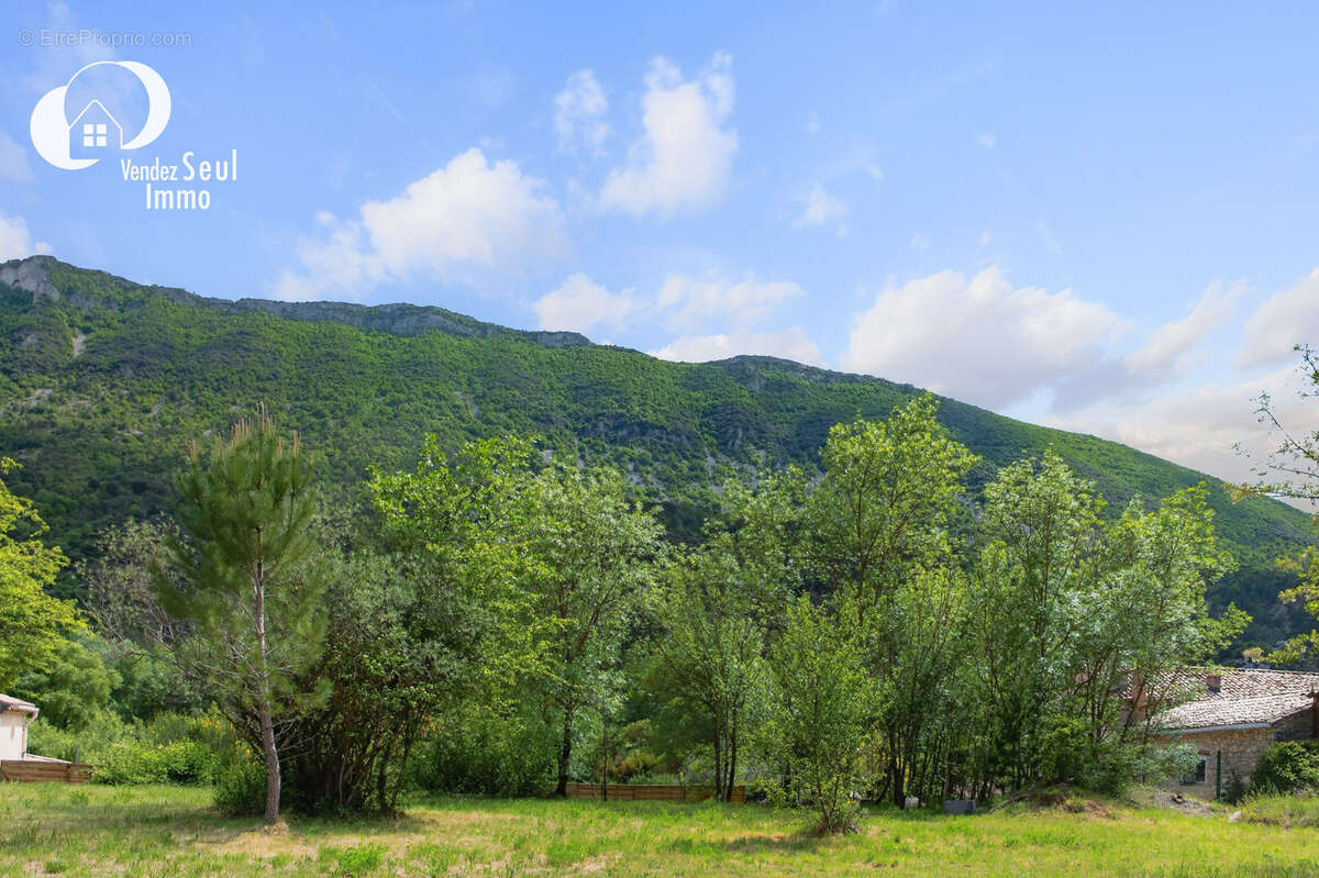 Terrain à LA PENNE-SUR-L'OUVEZE