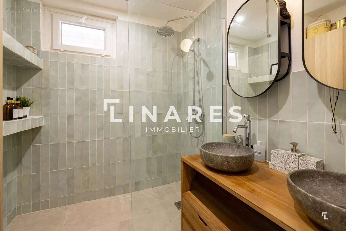 Appartement à MARSEILLE-7E