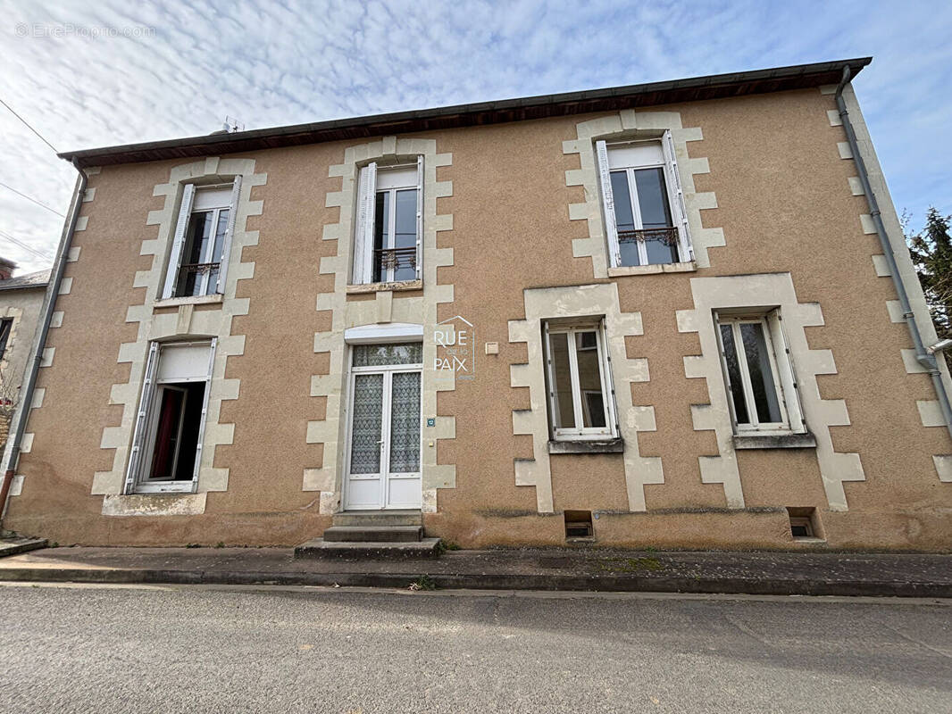 Maison à SAINT-JEAN-DE-SAUVES