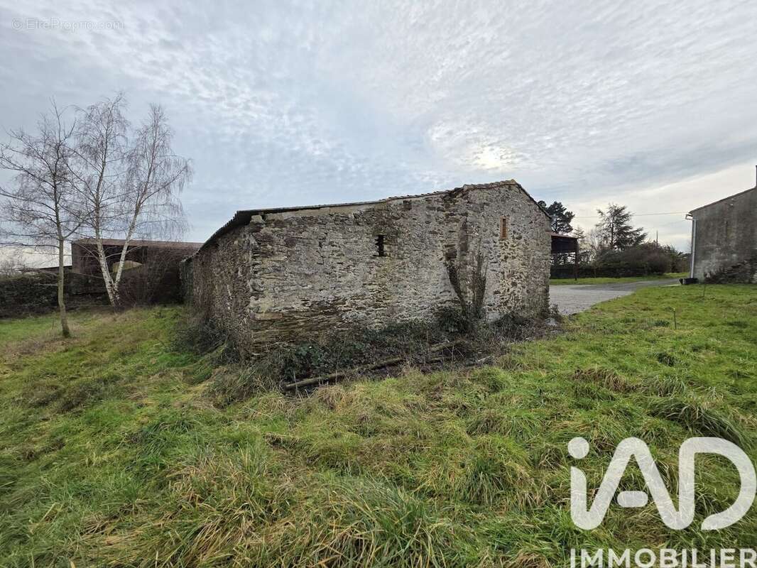 Maison 117 m² à La Regrippiere  - photo 5