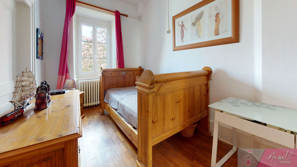 Appartement à GRAY