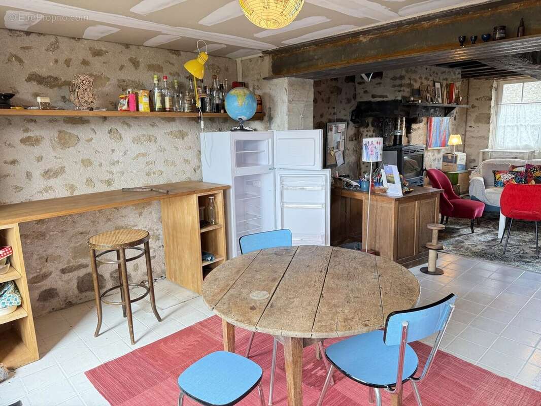 Maison à SAINT-VAURY