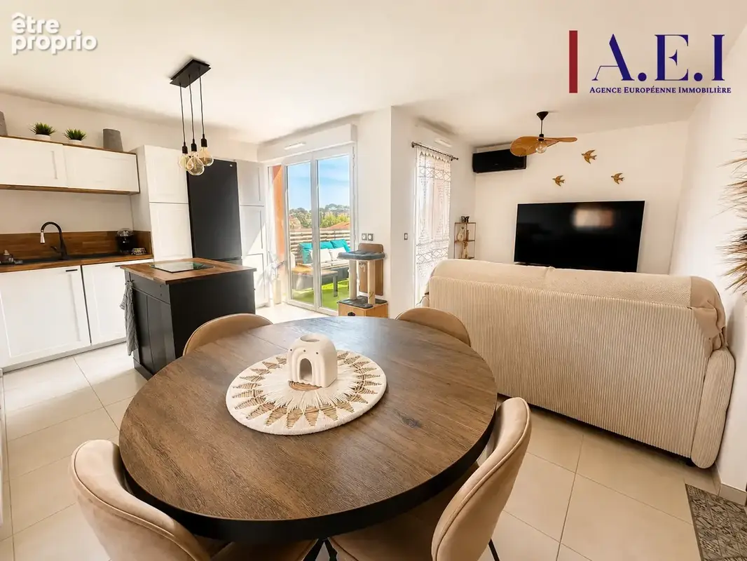 Appartement T3 avec terrasse et parking double - photo 2