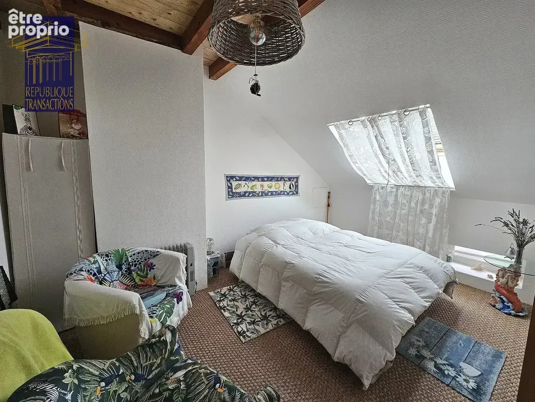 Jolie maison ancienne rénovée avec terrain et dépendance - photo 5