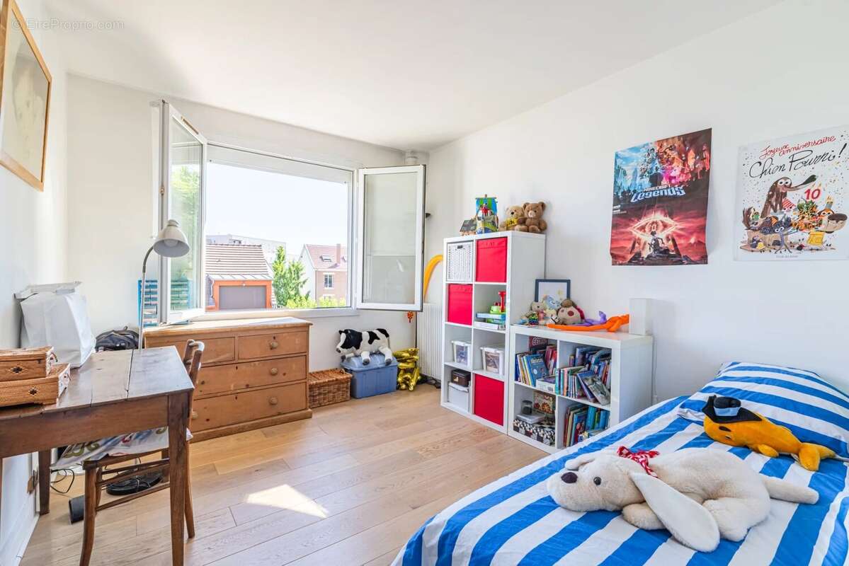 Appartement à ISSY-LES-MOULINEAUX