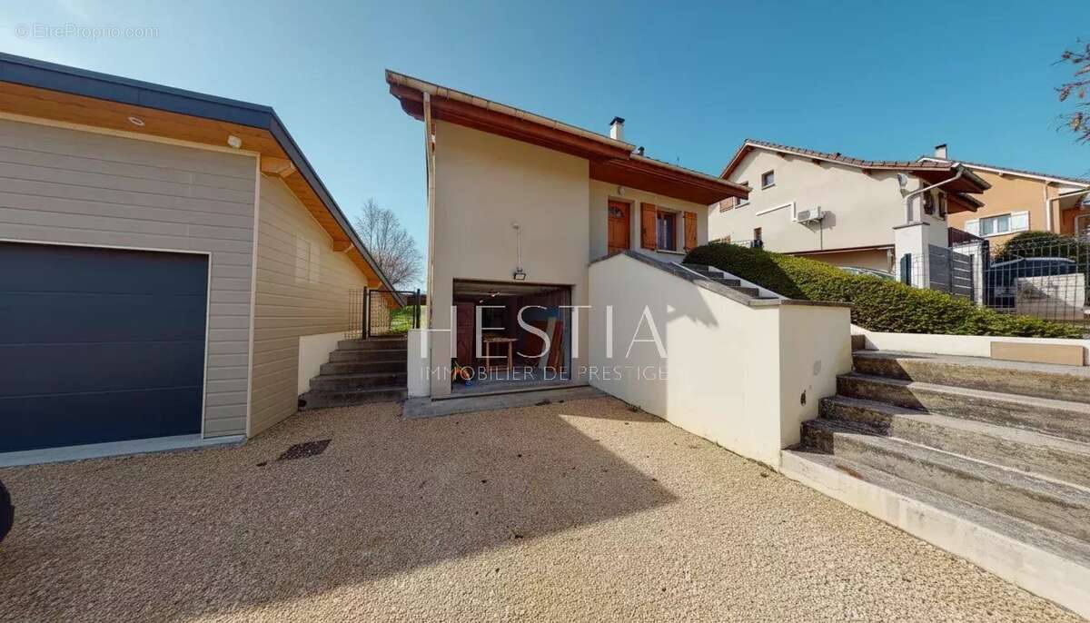 Maison à VALLIERES