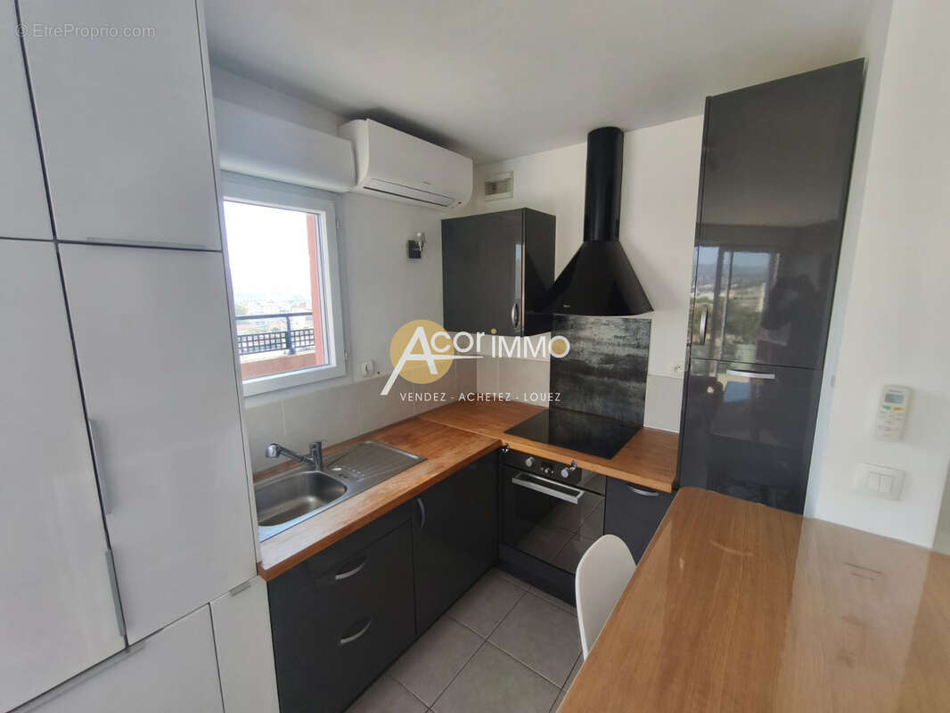 Chateaubanne - t2 toit terrasse + garage - photo 13