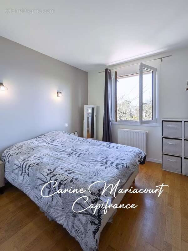  Maison familiale 4 chambres avec piscine, grand terrain clos et sous-sol complet – Proche Saint-Maixent-l’École  - photo 5