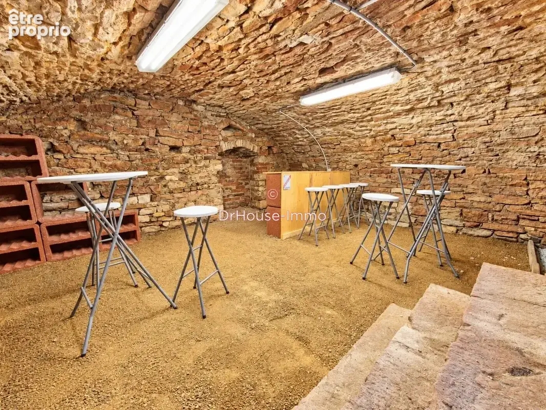 Appartement 5 pièces 135 m² à vendre à Chalon-Sur-Saone (71100) - photo 3
