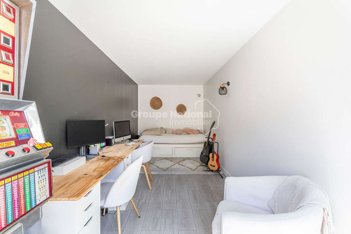 Maison à ENSUES-LA-REDONNE