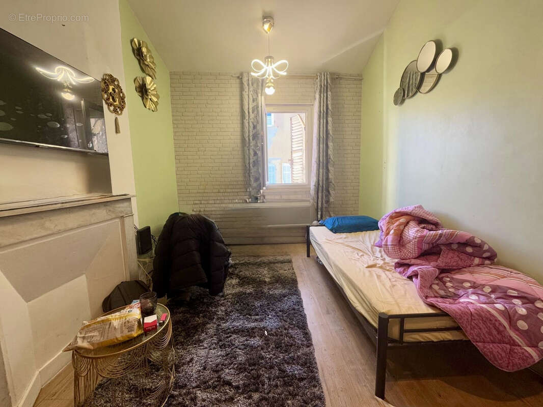 Appartement à MARSEILLE-6E