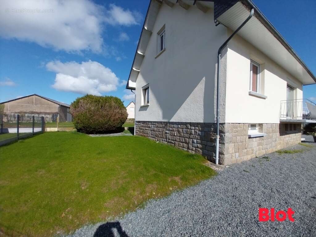 Maison à VIEUX-VY-SUR-COUESNON