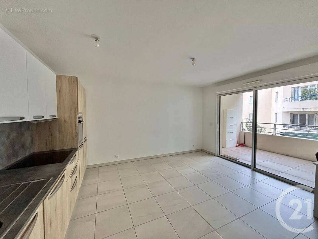 Appartement à BEAUSOLEIL