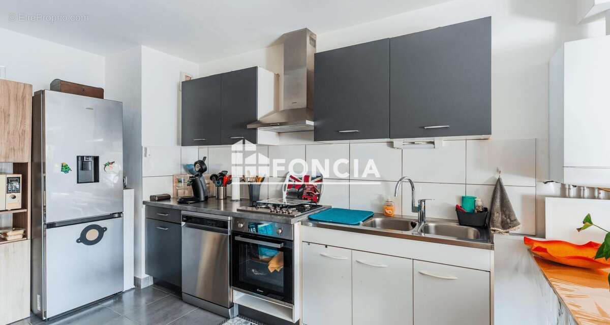 Appartement à SCY-CHAZELLES