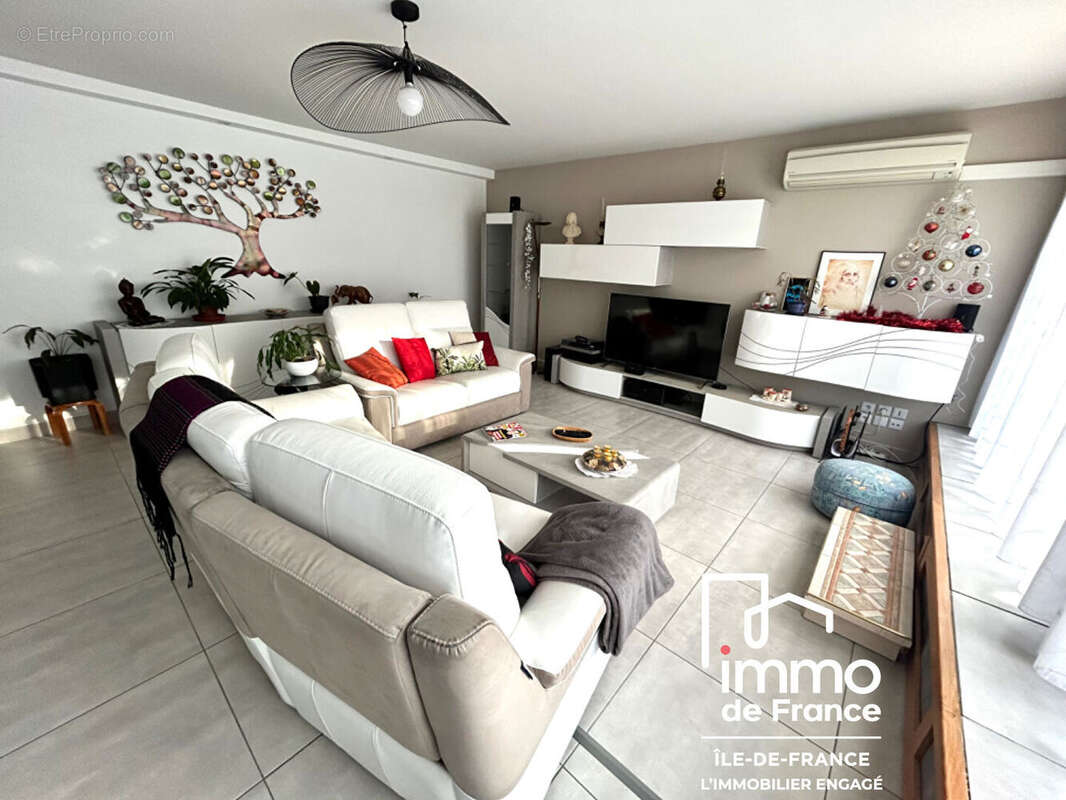 Appartement à CHAMPS-SUR-MARNE